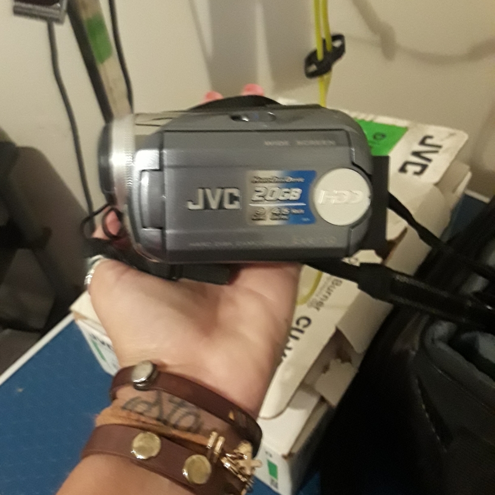 JVC camcorder with the direct DVD video burner